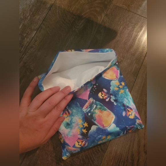 Book protector - Picture 2 of 2